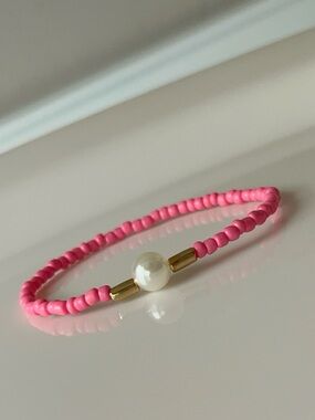Exquisite Hot Pink Beaded Bracelet with Pearl Accent - Handmade Bracelet